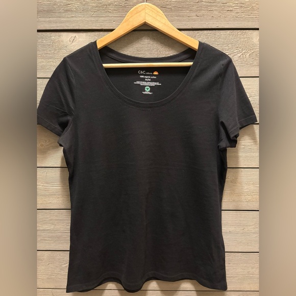 C&C California Tops - NWOT C&C California Women's Short Sleeve Tee